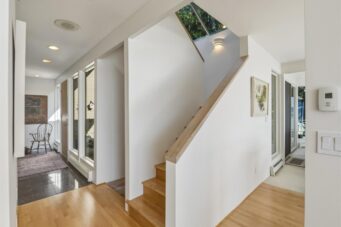5447 Monte Bre Place